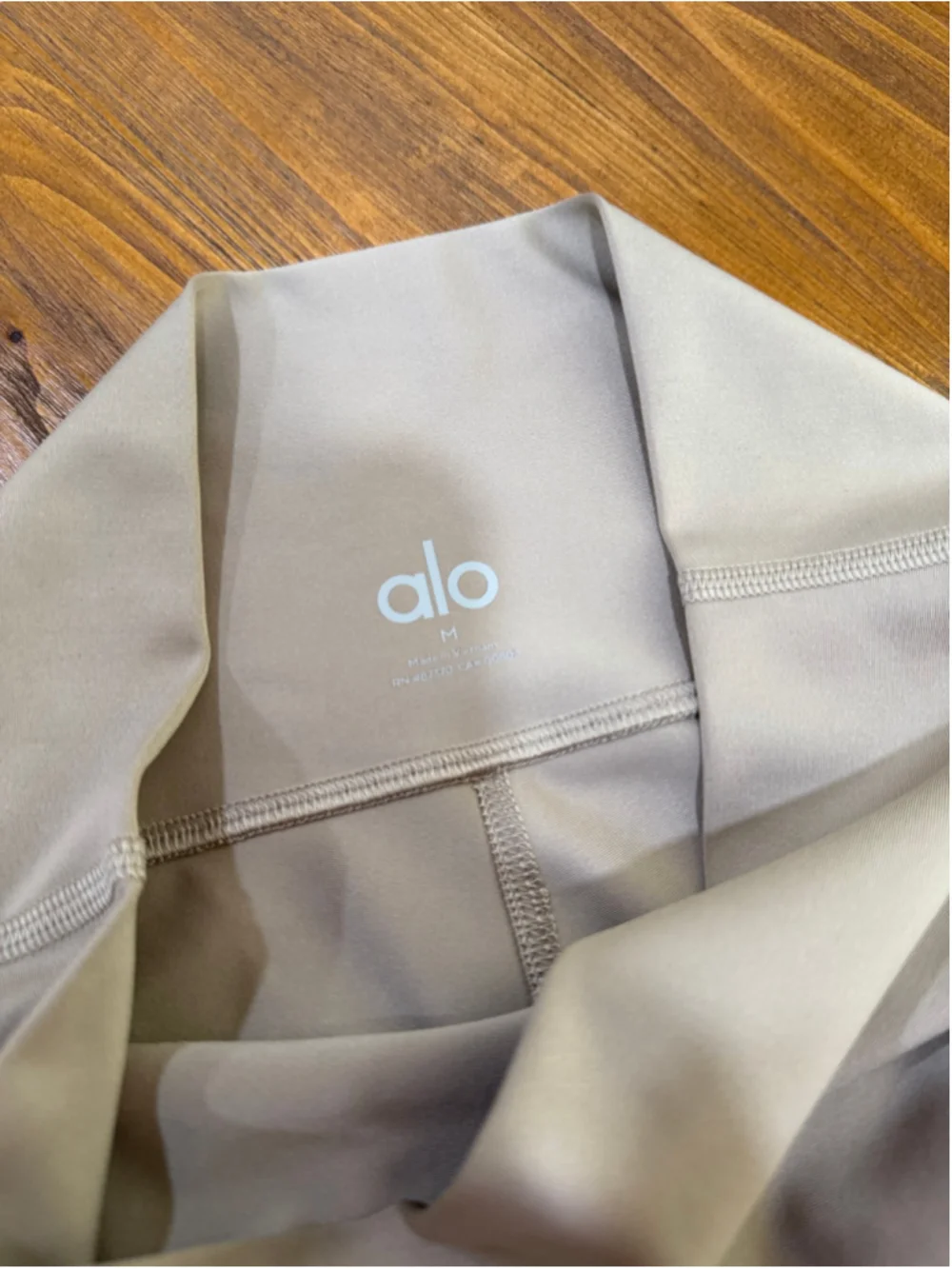 Alo Yoga 7/8 High-Waist Airlift Leggings Gravel Size Medium